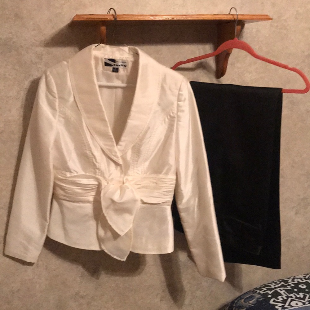 Ladies Suit